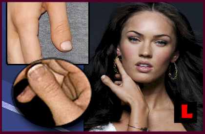 megan-fox-thumbs-1.jpg