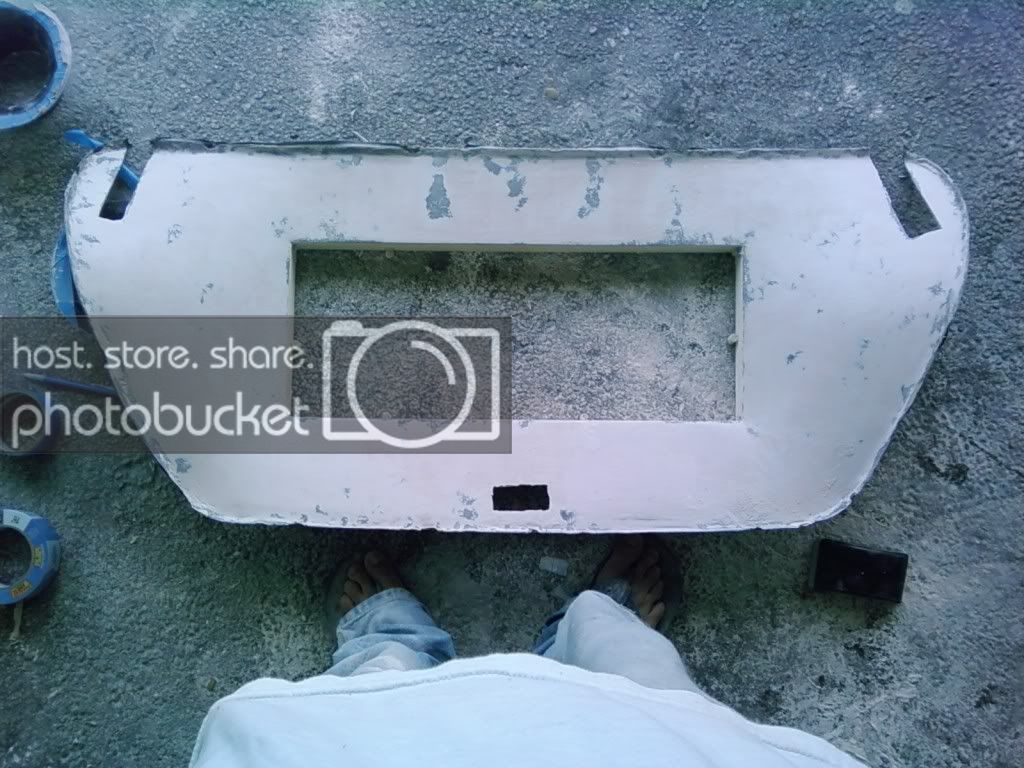 0512091434-00.jpg