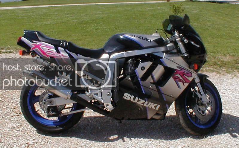 GIXXER2.jpg