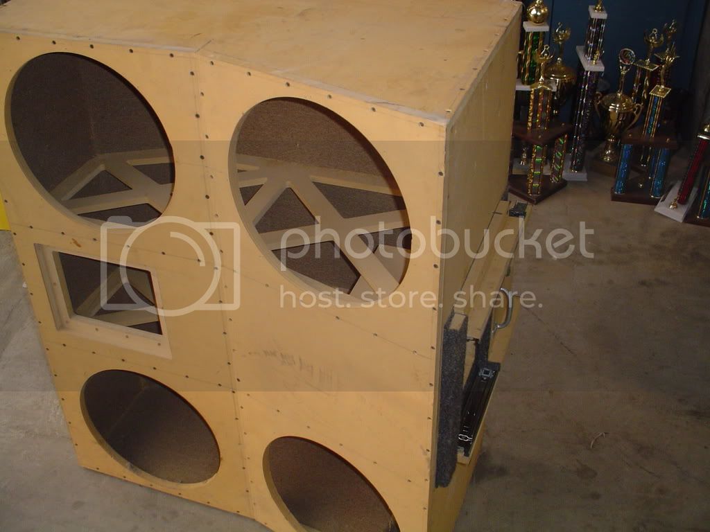 s10box012.jpg