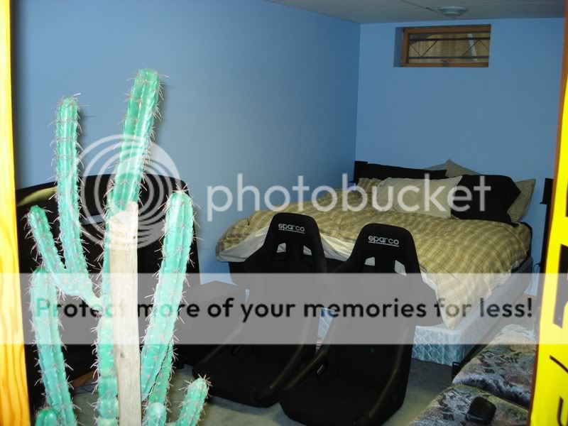 Room2.jpg