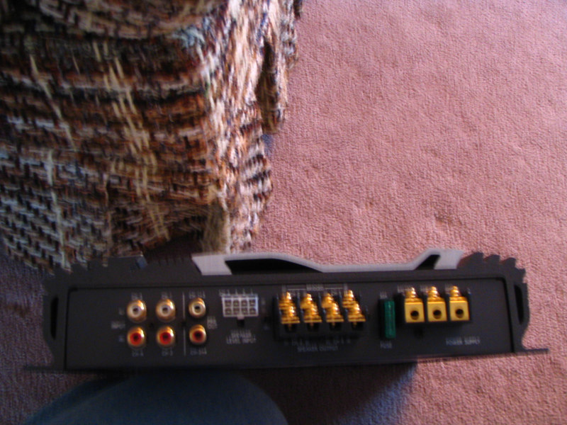 138316899_B8UFX-L.jpg