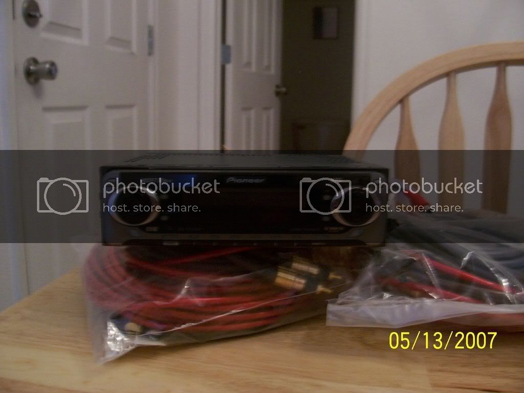 p7400frontresize.jpg