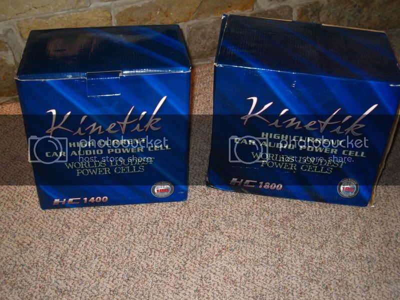 001-KinetikBatteries.jpg