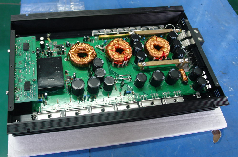 SAE-1200D_new_sample-PCB.JPG