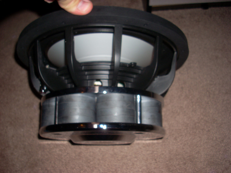 410257858_PYfBx-L.jpg