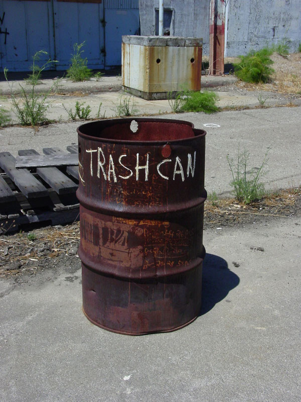 7-trash-can.jpg