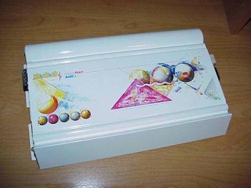 8310270009_large.jpg
