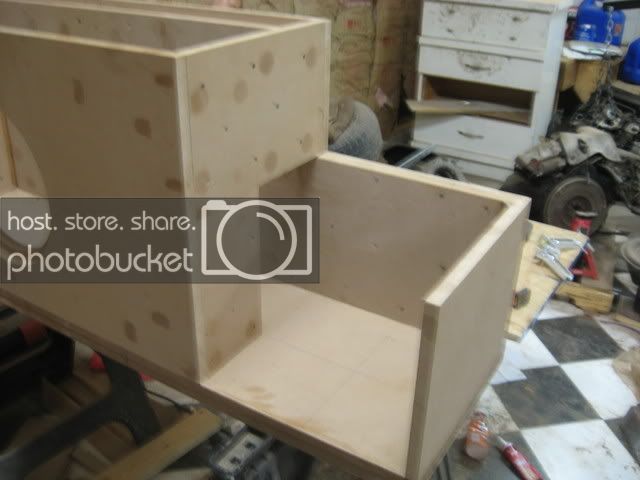 Dakotabuild09113.jpg