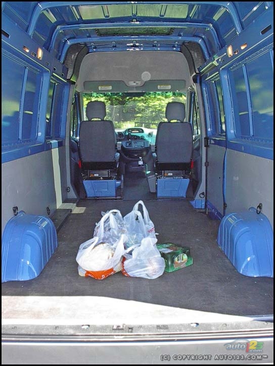 2006-Dodge-Sprinter-01.jpg