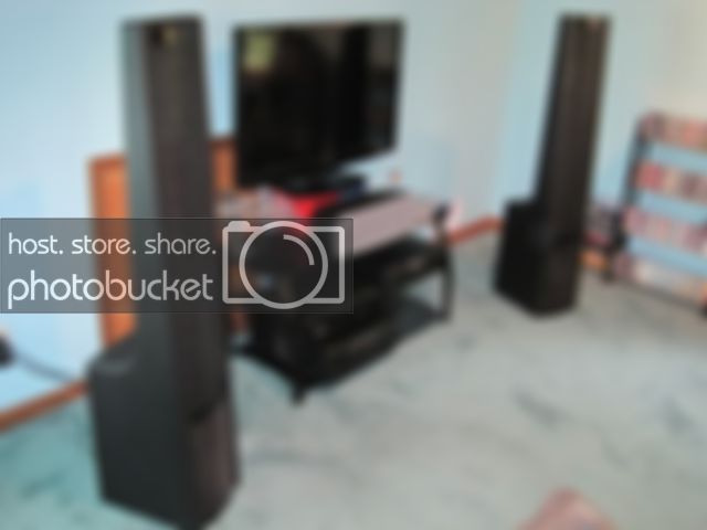 MartinLogan002.jpg