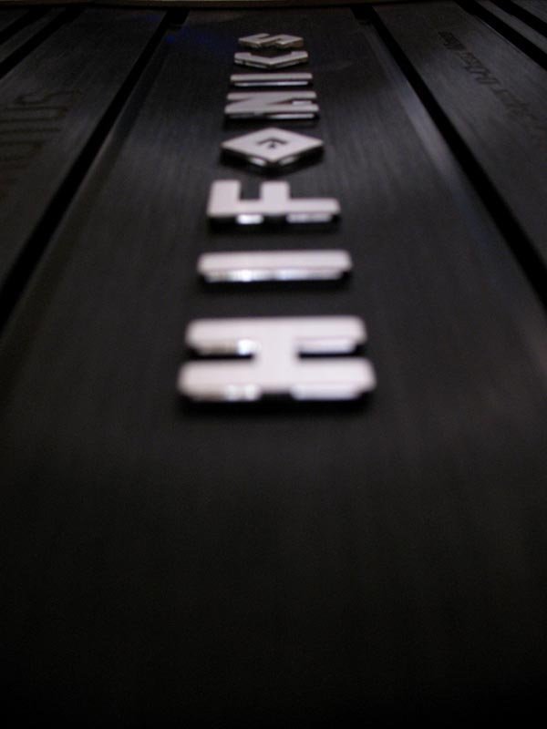 369543537.jpg