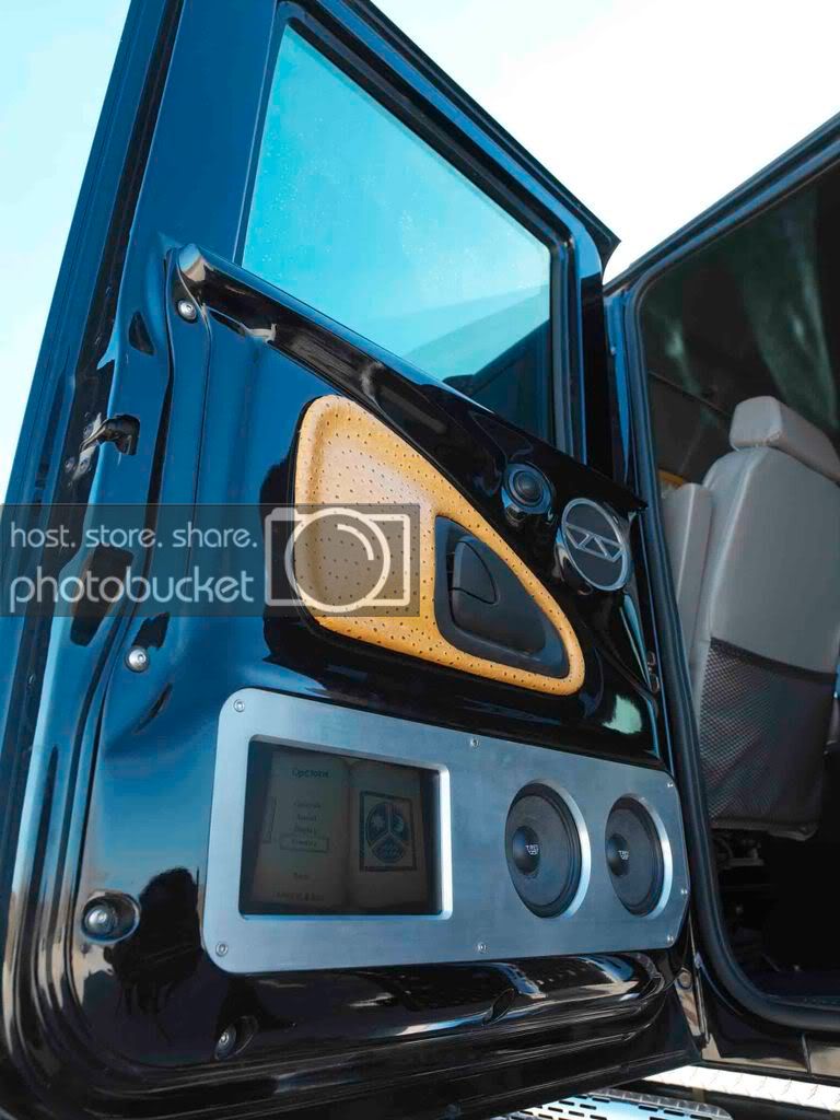 TruckInternational0022copy.jpg