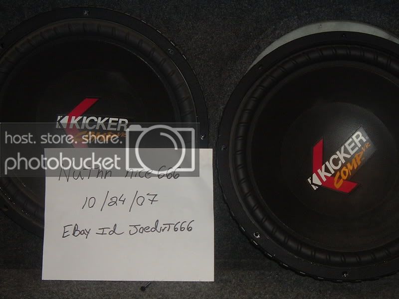 kickin035.jpg