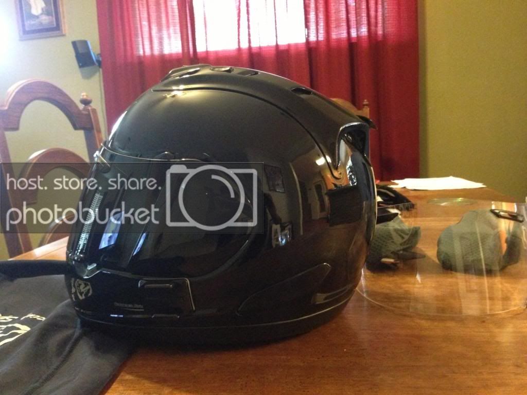 helmet2_zpsc6b1655b.jpg