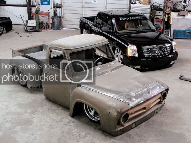 0805st_01_z1953_ford_f100right_side.jpg