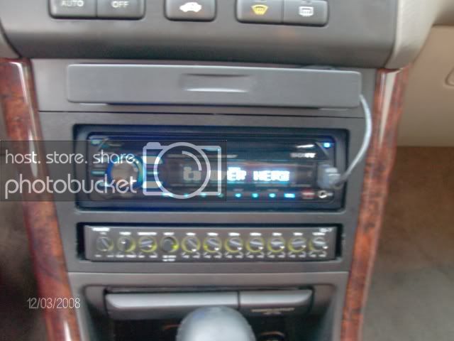 speakerandradio002.jpg