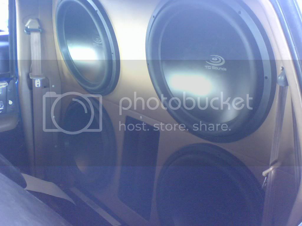 1201071136.jpg