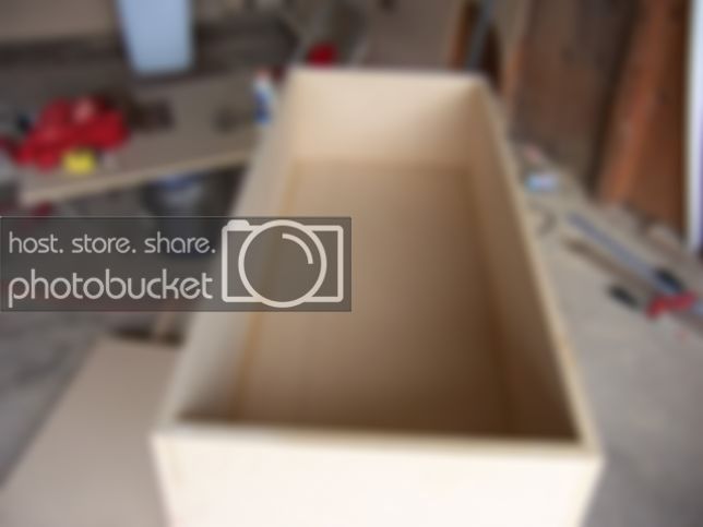 Starkysbox001.jpg