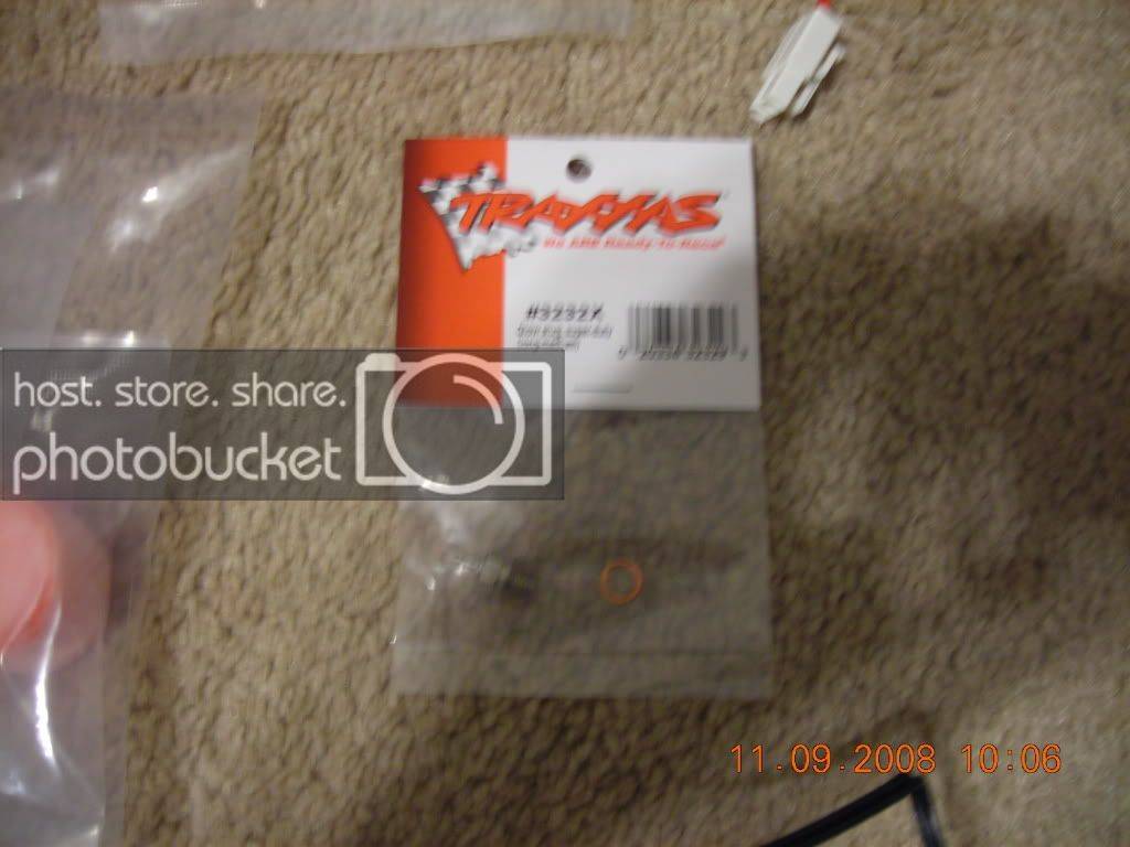 newtraxxas33rtrandhometheater018.jpg