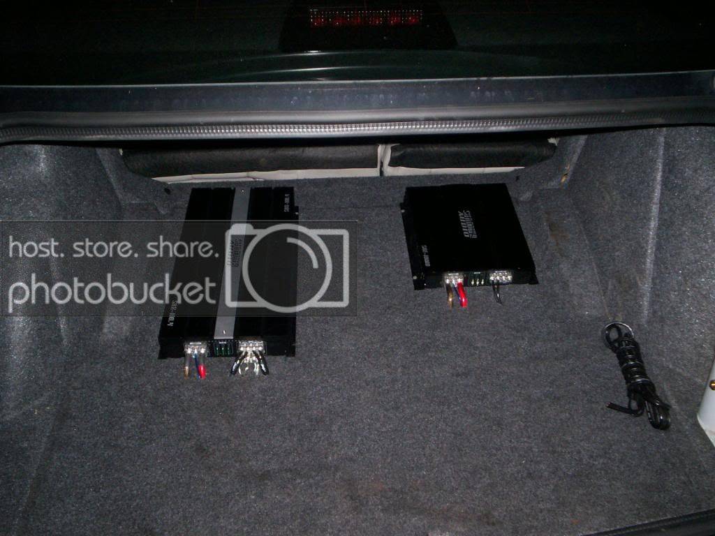KeishasChrysler300Wiringonamps.jpg