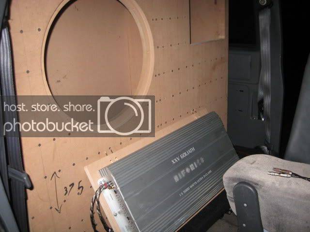 Dakotawallbuild032.jpg