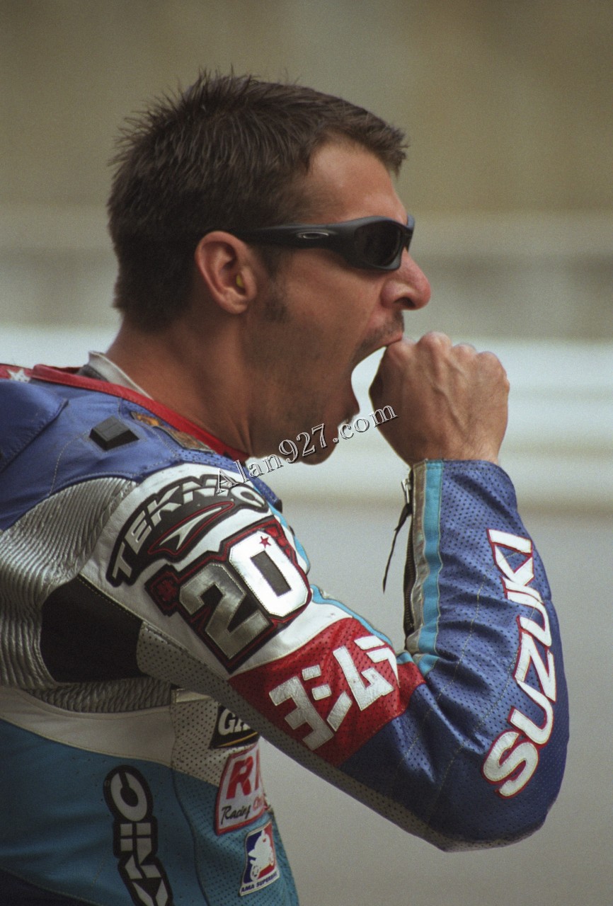 Aaron%20Yates%20Yawn.jpg