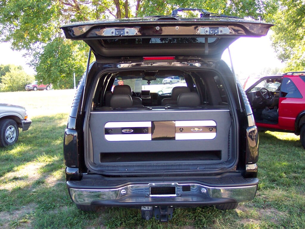suburban01.jpg