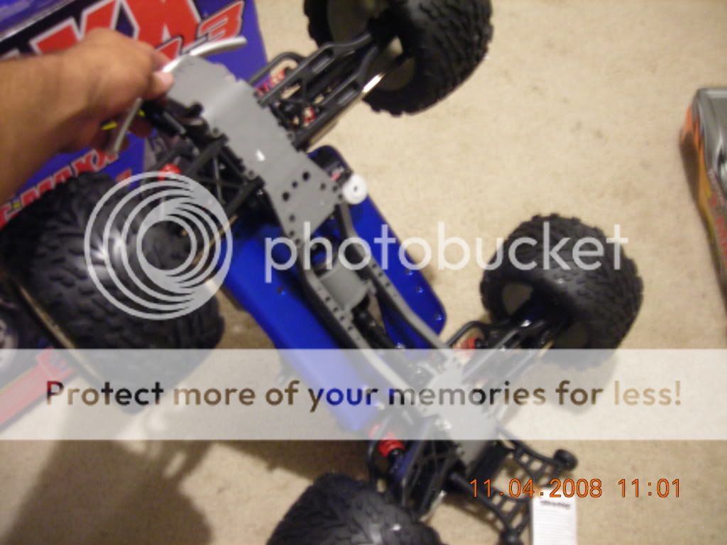 newtraxxas33rtr003.jpg