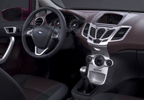 2009_ford_fiesta_008.thumbnail.jpg