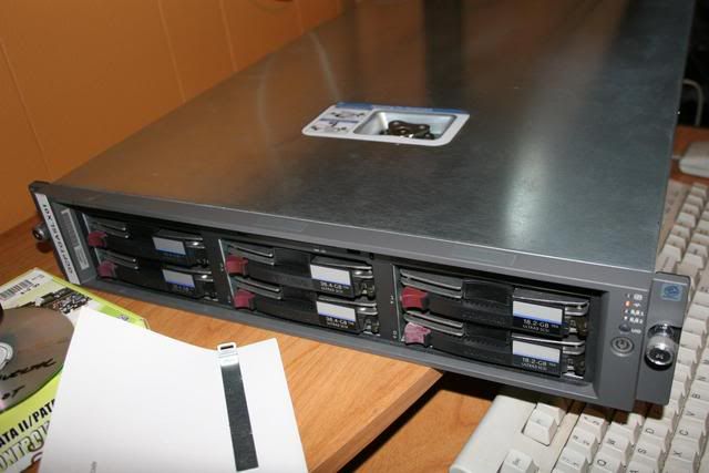 Servers003.jpg