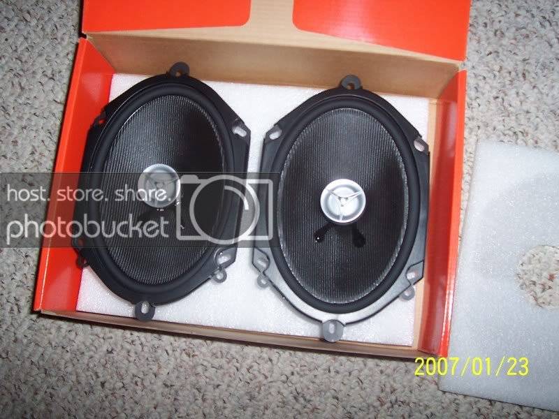 speakers003.jpg