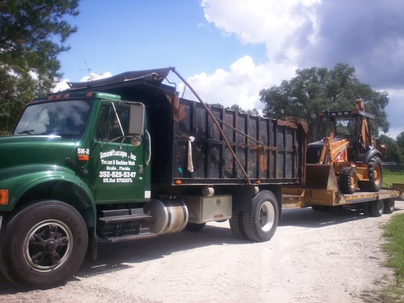 Backhoe_on_truck%5B1%5D.jpg
