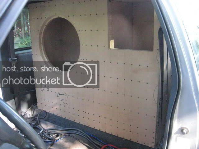 Dakotawallbuild019.jpg