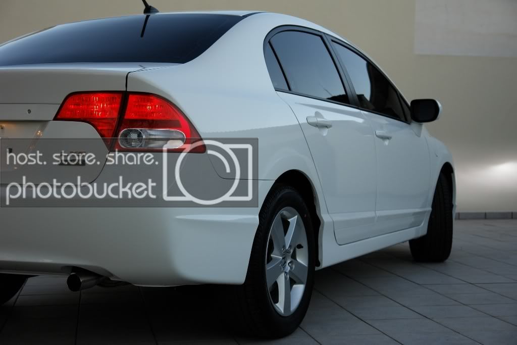 civic0081024.jpg
