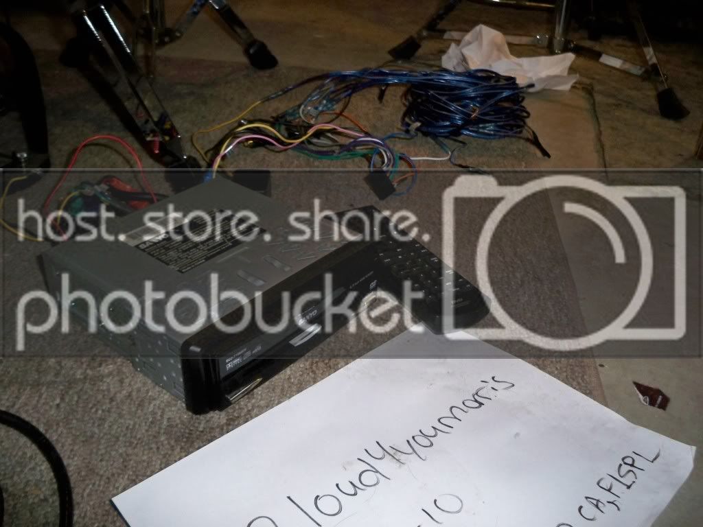 SanyoECD-T1580DVCarVideoPlayer004.jpg
