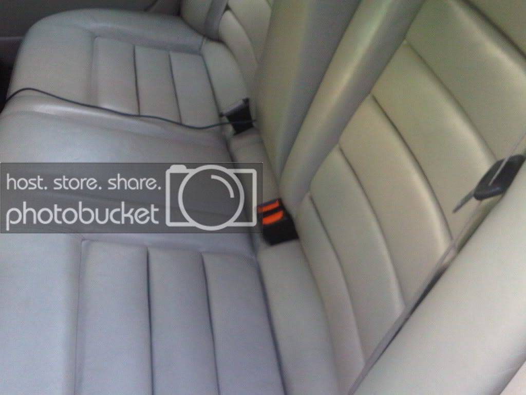 IMG00295-20110523-1956-1.jpg