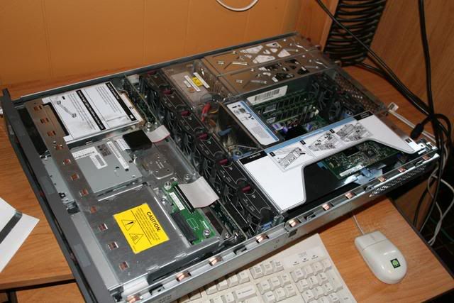 Servers004.jpg