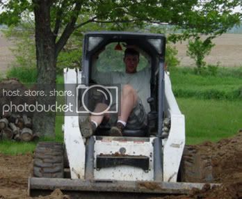 bobcat220resized.jpg