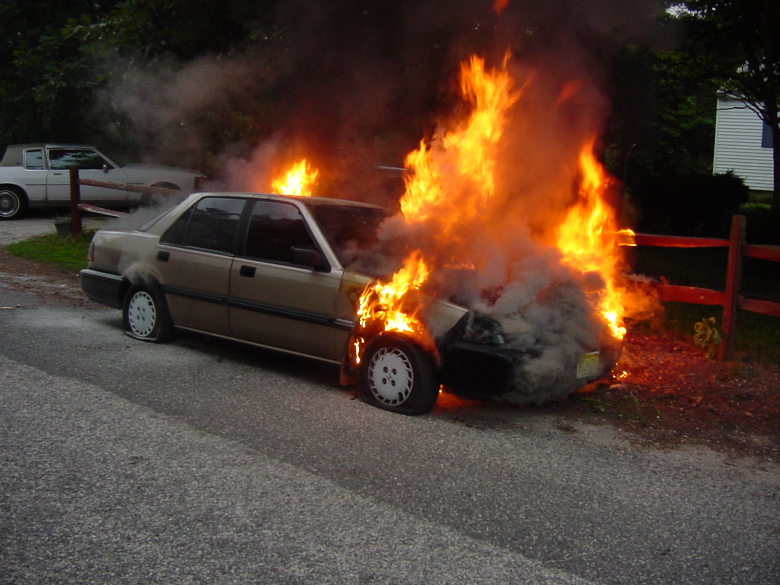 Car_fire_6_24_2004-1.jpg