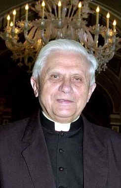 Cardinal-Joseph-Ratzinger.jpg