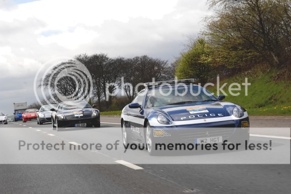 Police-Ferrari612Scaglietti.jpg