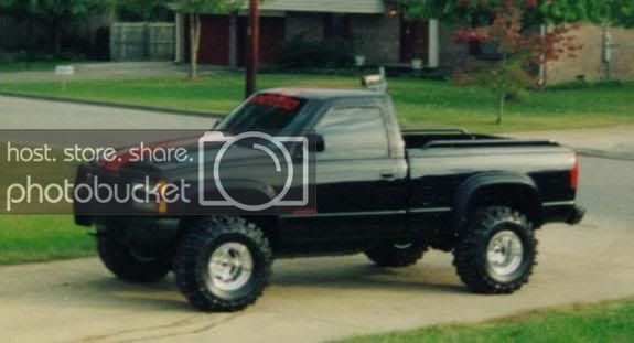 blacktruck-1.jpg