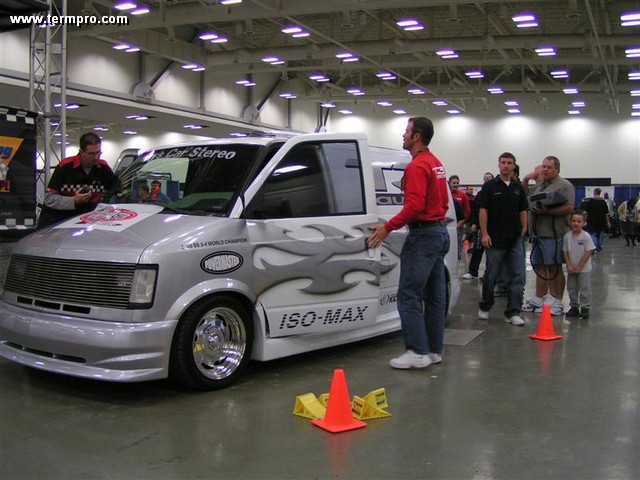 E8338W1M15580P20C.jpg