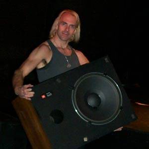 jbl380sub.jpg