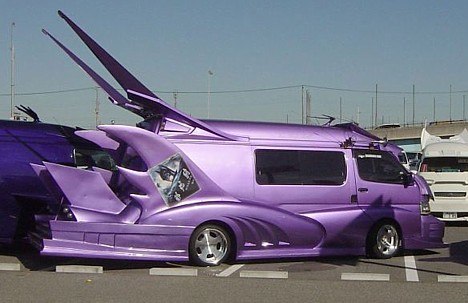 japanese-gangsters-pimp-out-minivans.w654.jpg