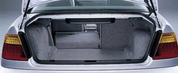 2006bmw330i_coupe_pass_thru_trunk.jpg